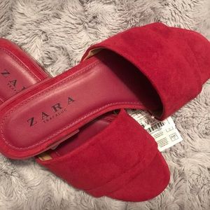 Zara slides